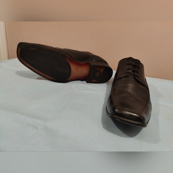 Men's Size 12 Steve Madden lace up dress shoes - Picture 3 of 5